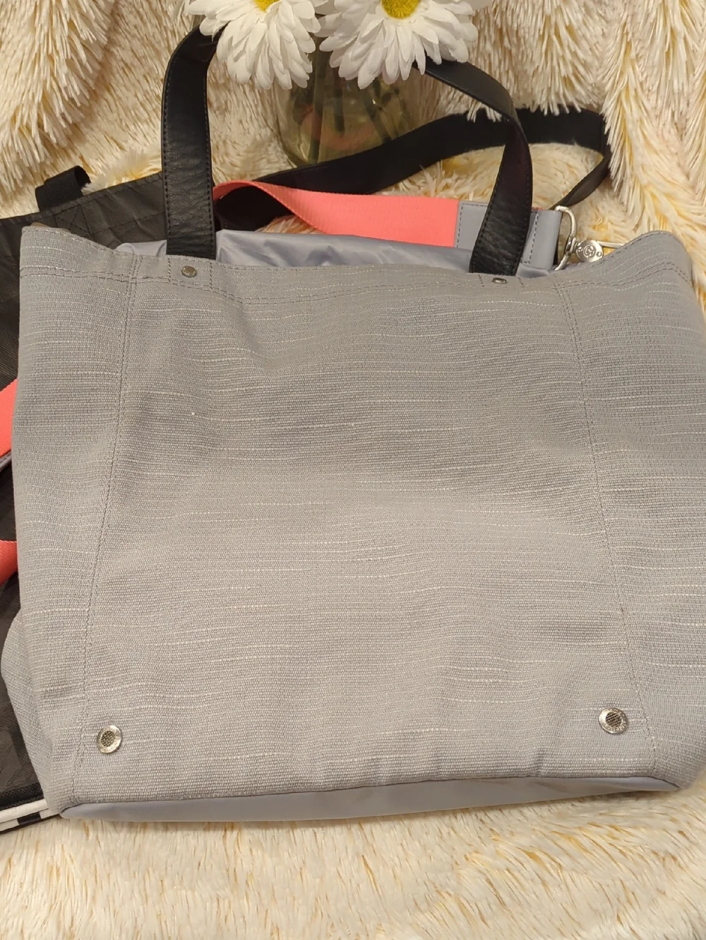 ❤️👜Lululemon Out & About Tote Gym Bag 👜❤️ - Picture 12 of 16
